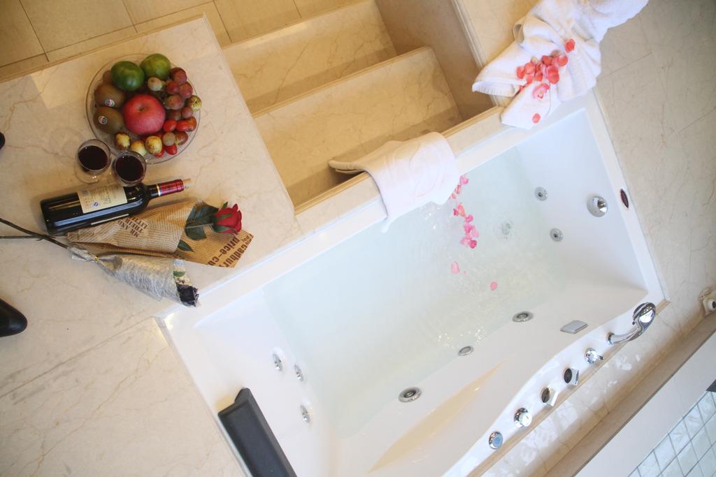 Yuyao Yonghegong Hotel מראה חיצוני תמונה