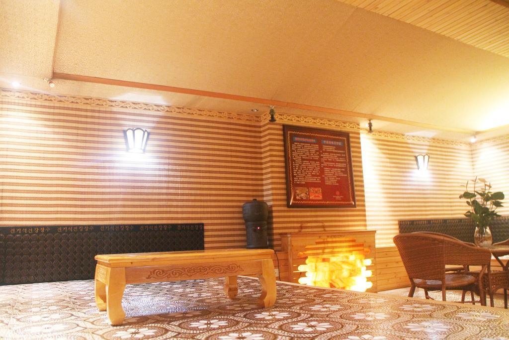 Yuyao Yonghegong Hotel מראה חיצוני תמונה