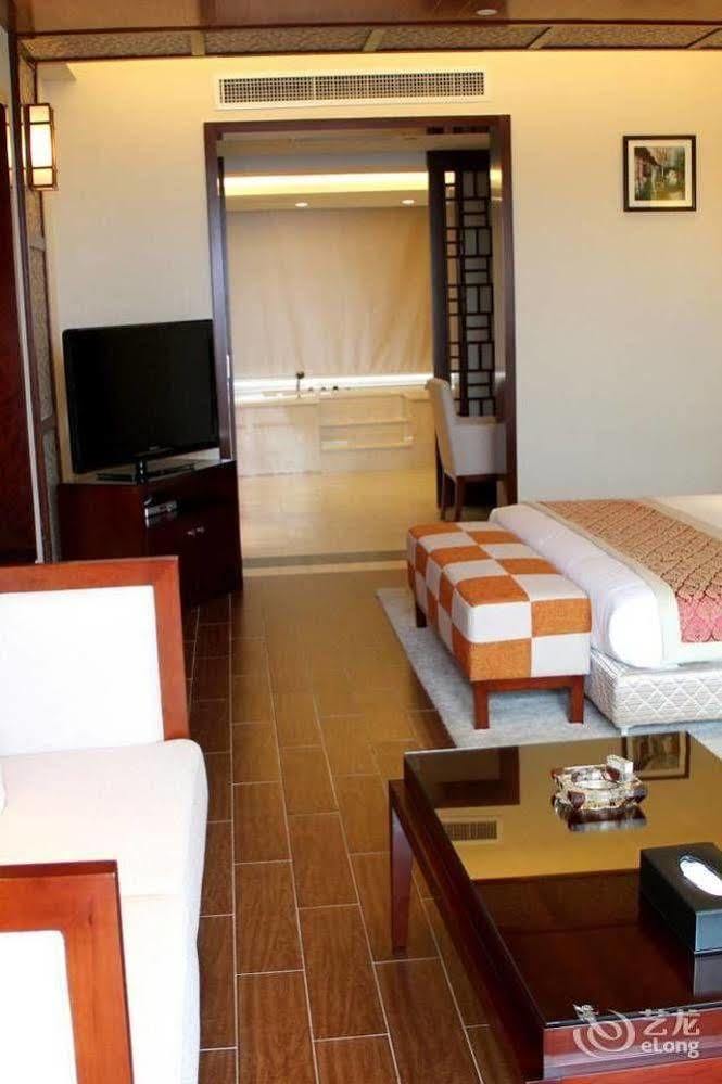 Yuyao Yonghegong Hotel מראה חיצוני תמונה